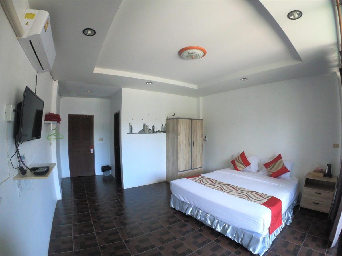 Lanta Friendly House Hotel Koh Lanta Exterior photo